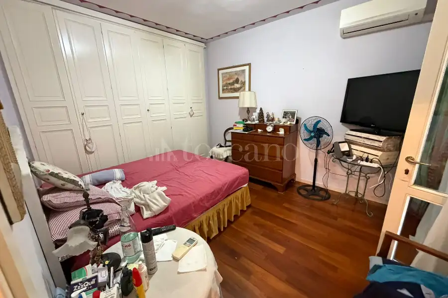 Villa Plurifamiliare in vendita di 430 mq a €395.000 (rif. 19/2026)