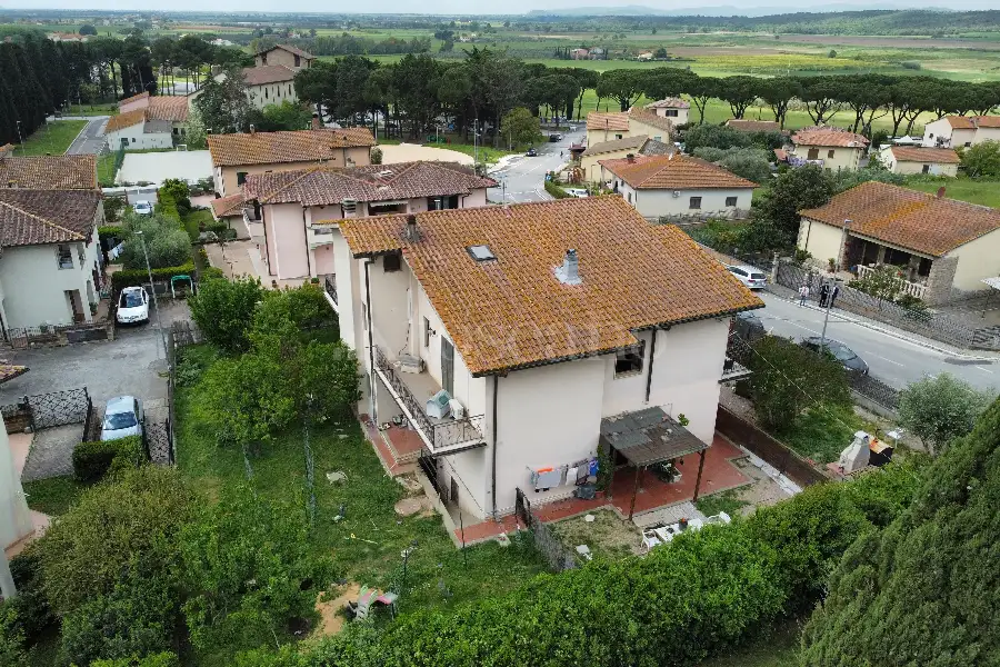 Casa Indipendente in vendita di 180 mq a €235.000 (rif. 25/2026)