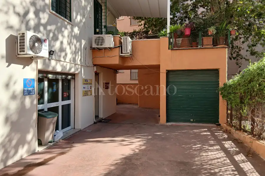 Box in affitto di 13 mq a €220 (rif. 36/2026)