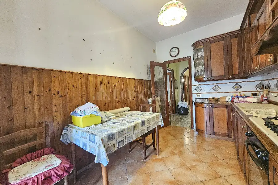 Villa Bifamiliare in vendita di 220 mq a €249.000 (rif. 28/2026)