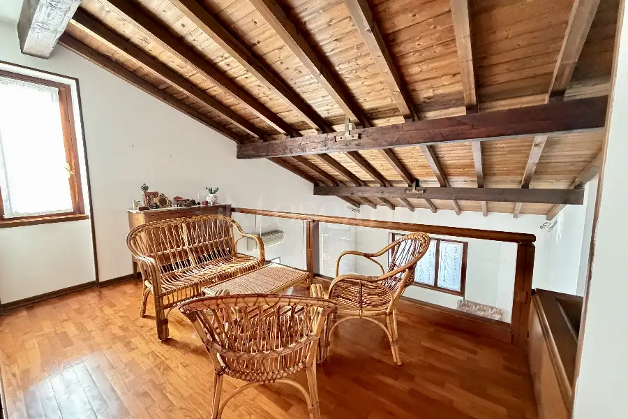 Villa in vendita di 400 mq a €870.000 (rif. 13/2026)