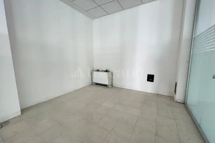 Negozio in vendita di 271 mq a €340.000 (rif. 41/2025)