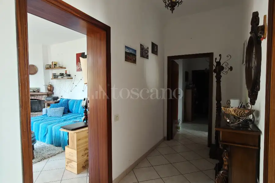 Casa in vendita di 270 mq a €340.000 (rif. 25/2026)