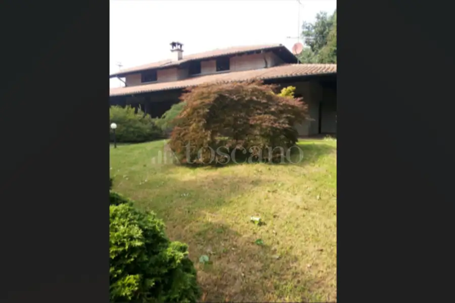 Villa in vendita di 570 mq a €570.000 (rif. 62/2026)
