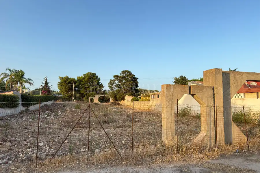 Edificabile Residenziali in vendita di 2.000 mq a €148.000 (rif. 118/2026)