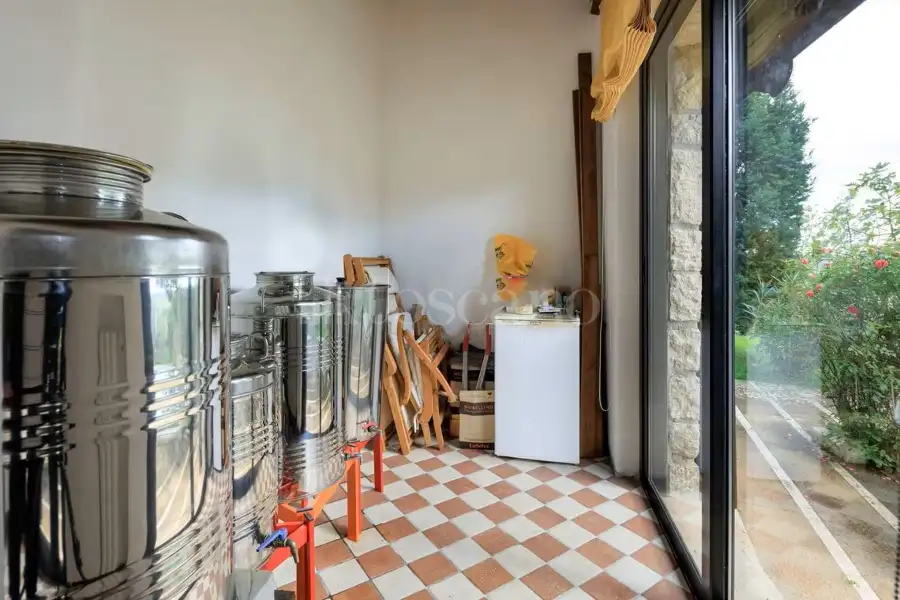 Villa in vendita di 300 mq a €1.450.000 (rif. 40/2025)
