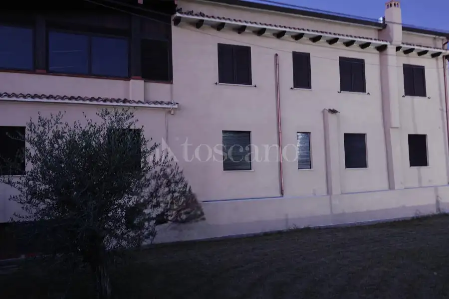Villa in vendita di 350 mq a €650.000 (rif. 108/2025)