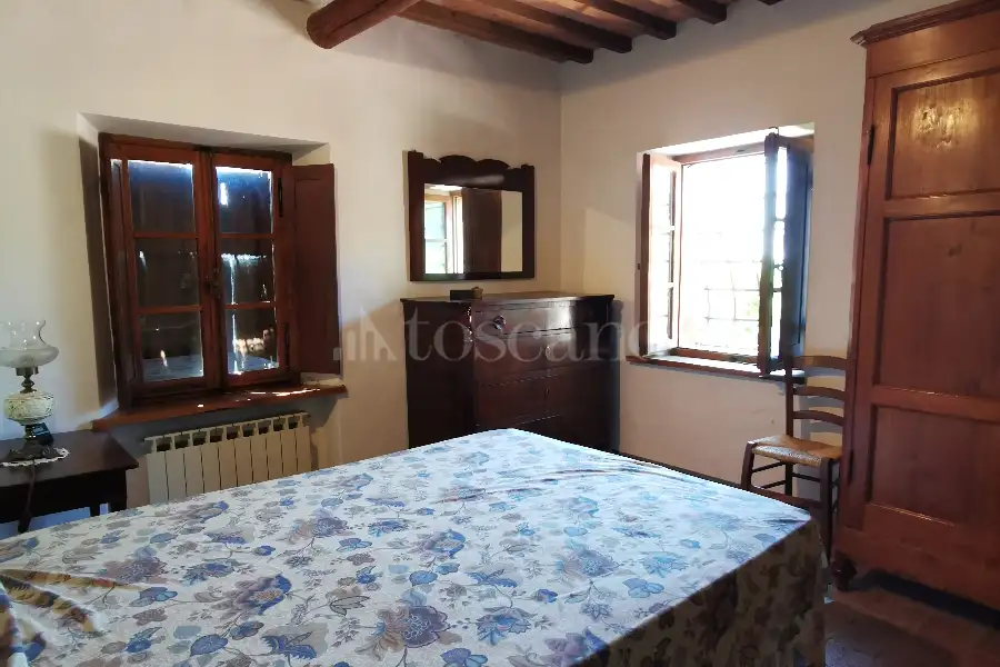 Casale in vendita di 300 mq a €570.000 (rif. 24/2022)