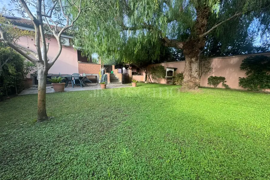 Villa in vendita di 240 mq a €615.000 (rif. 58/2026)