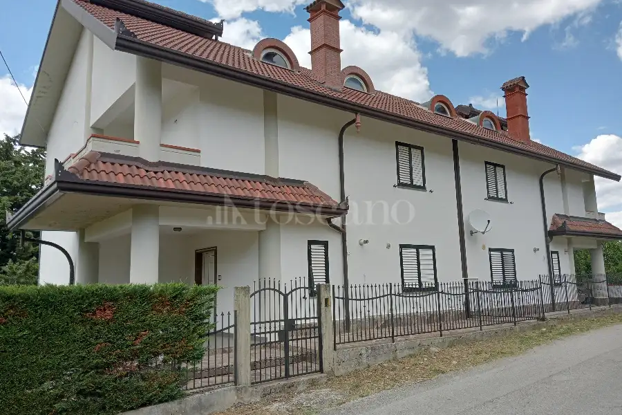 Casa in vendita di 140 mq a €140.000 (rif. 32/2025)