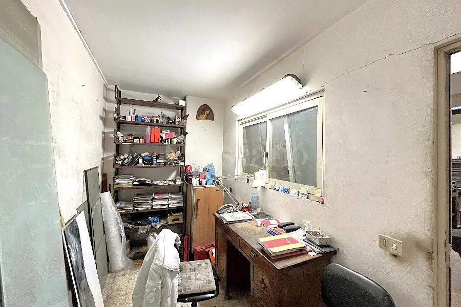 Laboratorio in vendita di 195 mq a €149.000 (rif. 2/2025)