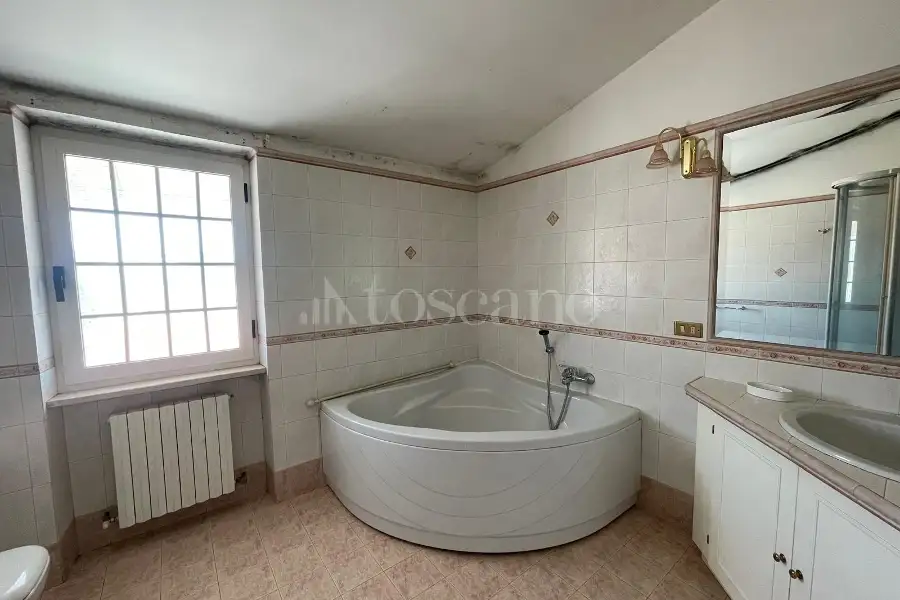 Villa in vendita di 322 mq a €175.000 (rif. 39/2026)