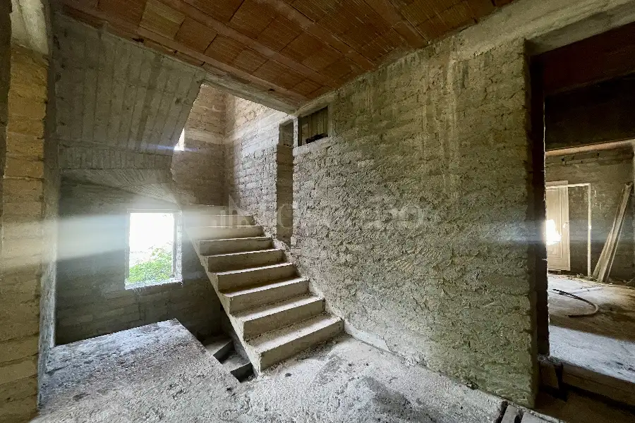 Casa Indipendente in vendita di 250 mq a €190.000 (rif. 31/2026)