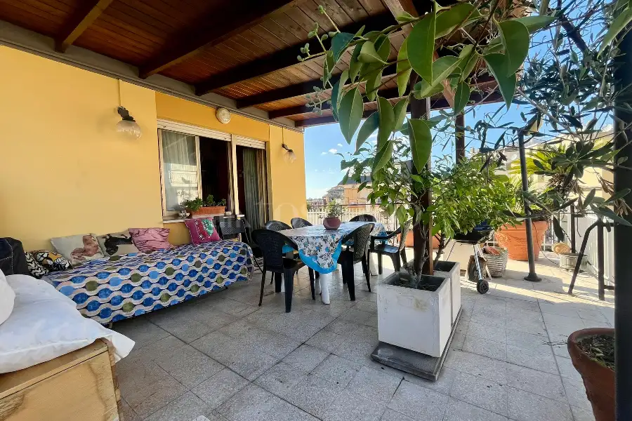 Attico in vendita di 100 mq a €550.000 (rif. 21/2025)