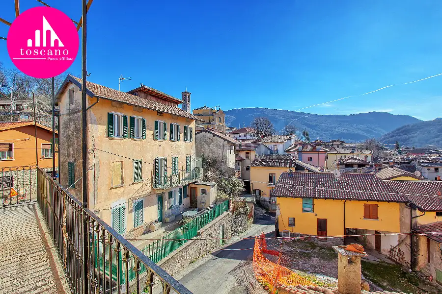 Casa Indipendente in vendita di 230 mq a €200.000 (rif. 141/2026)