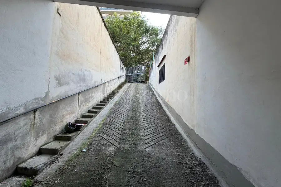 Magazzino in vendita di 357 mq a €140.000 (rif. 57/2026)