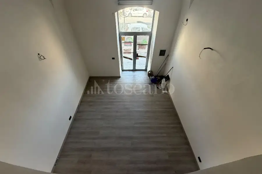 Negozio in affitto di 120 mq a €1.700 (rif. 142/2026)