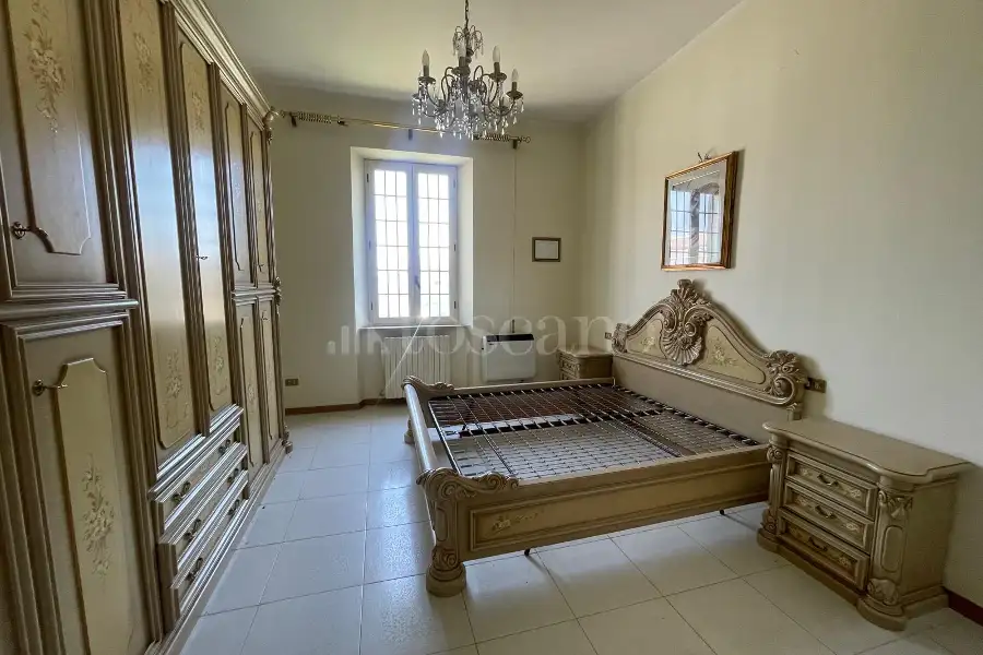 Villa in vendita di 322 mq a €175.000 (rif. 39/2026)