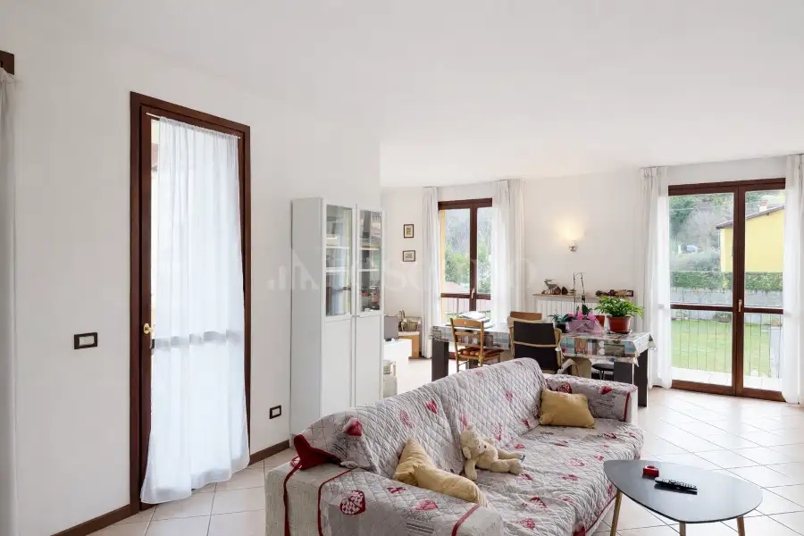 Casa in vendita di 220 mq a €440.000 (rif. 8/2026)