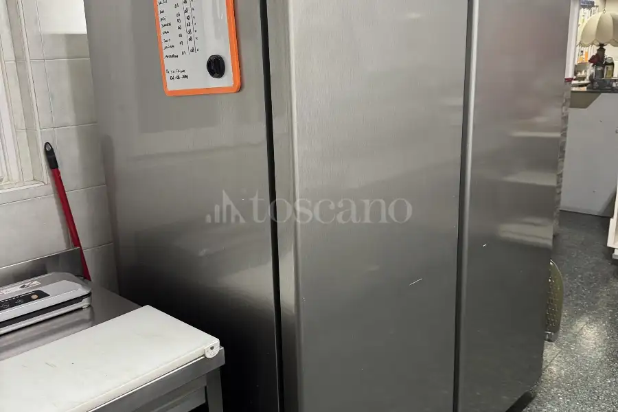 Attività Commerciale in vendita di 150 mq a €30,000 (rif. TS0300VE)