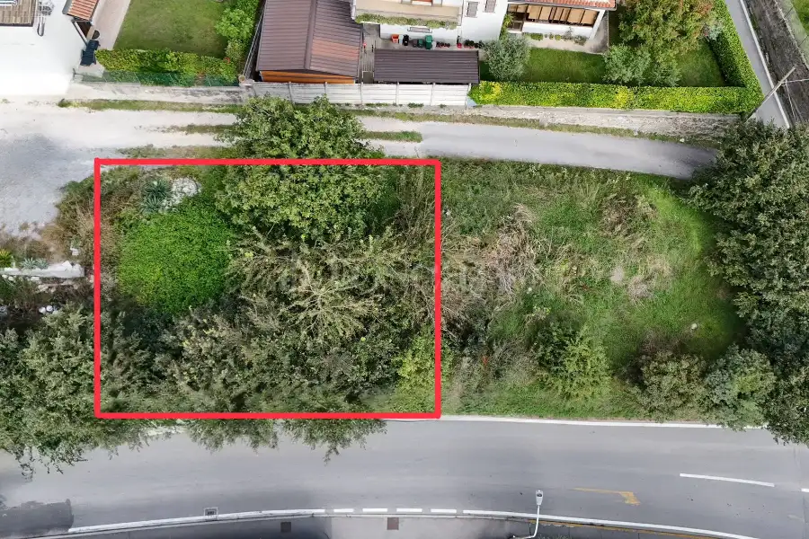 Edificabile Residenziali in vendita di 243 mq a €85.000 (rif. 77/2025)