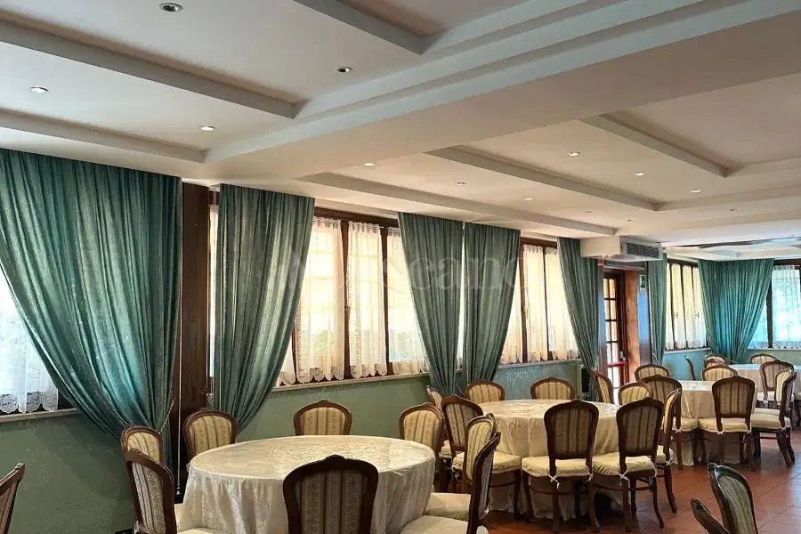 Negozio in vendita di 600 mq a €750.000 (rif. 17/2025)