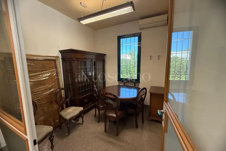 Magazzino in affitto di 300 mq a €1.600 (rif. 56/2025)