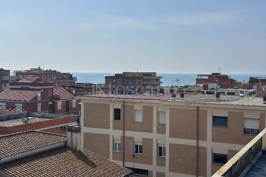 Attico in vendita di 70 mq a €140.000 (rif. 11/2026)