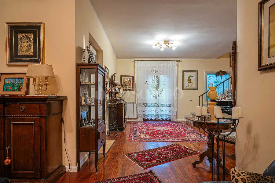 Villa in vendita di 250 mq a €548.000 (rif. 157/2025)