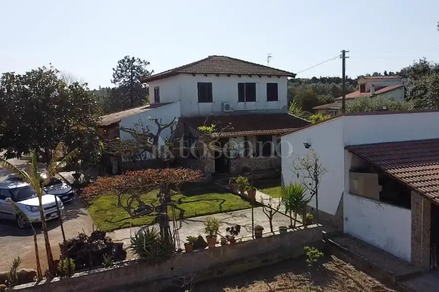 Villa in vendita di 300 mq a €290.000 (rif. 50/2025)
