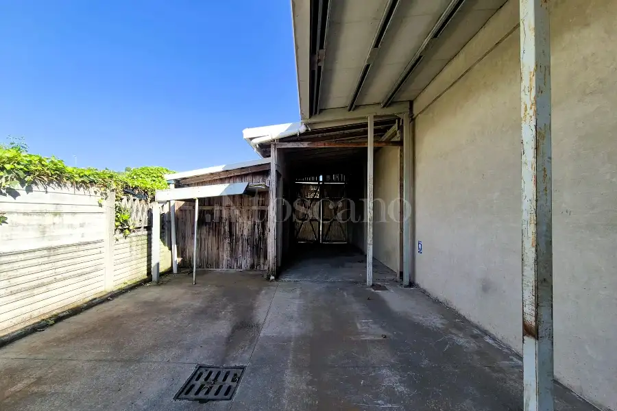 Laboratorio in vendita di 300 mq a €290.000 (rif. 24/2026)