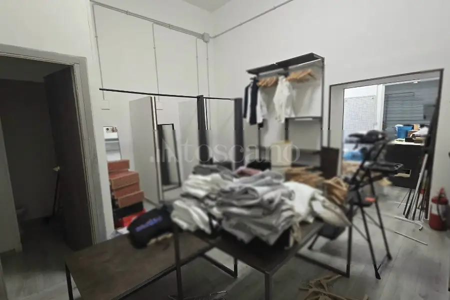 Negozio in vendita di 60 mq a €109.000 (rif. 36/2025)