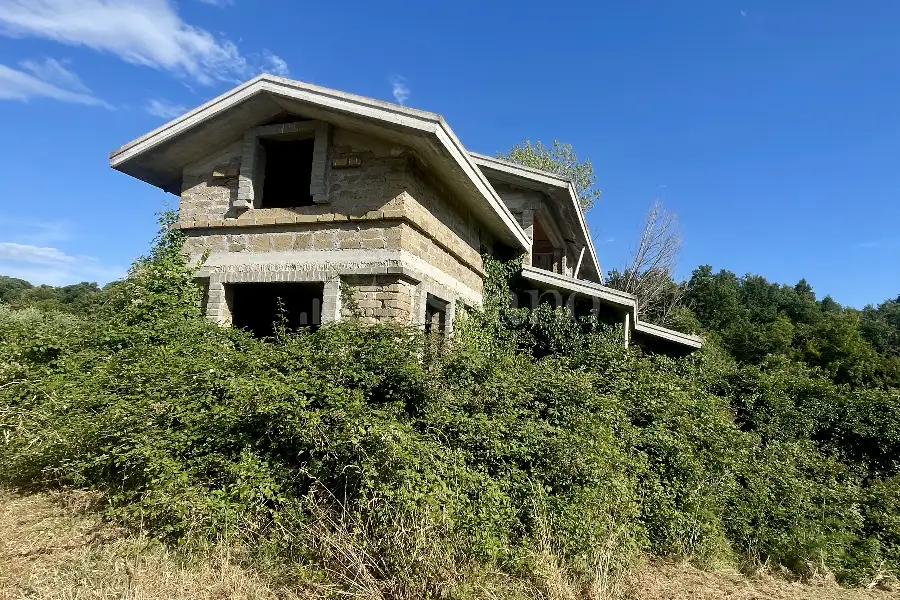 Casa Indipendente in vendita di 250 mq a €190.000 (rif. 31/2026)
