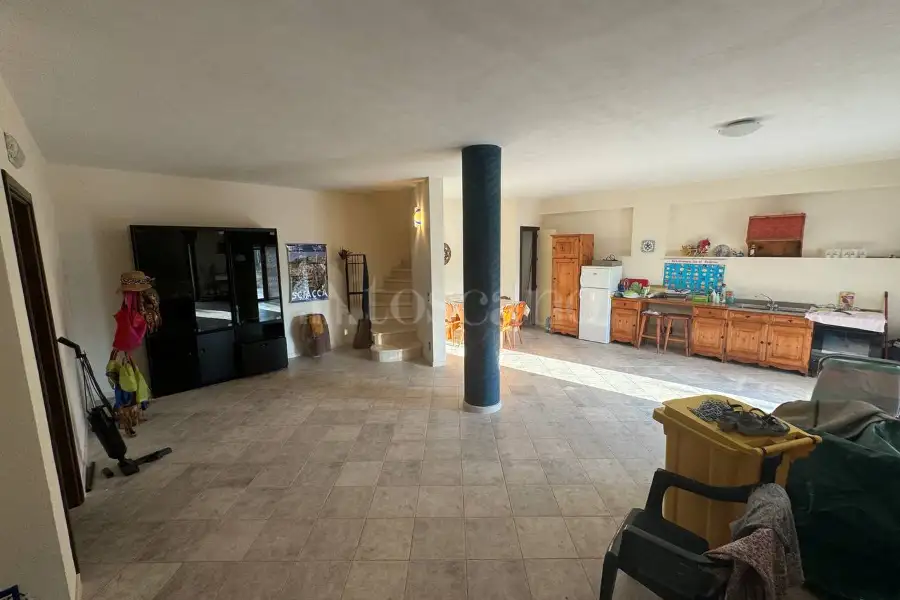 Villa in vendita di 215 mq a €650.000 (rif. 76/2024)