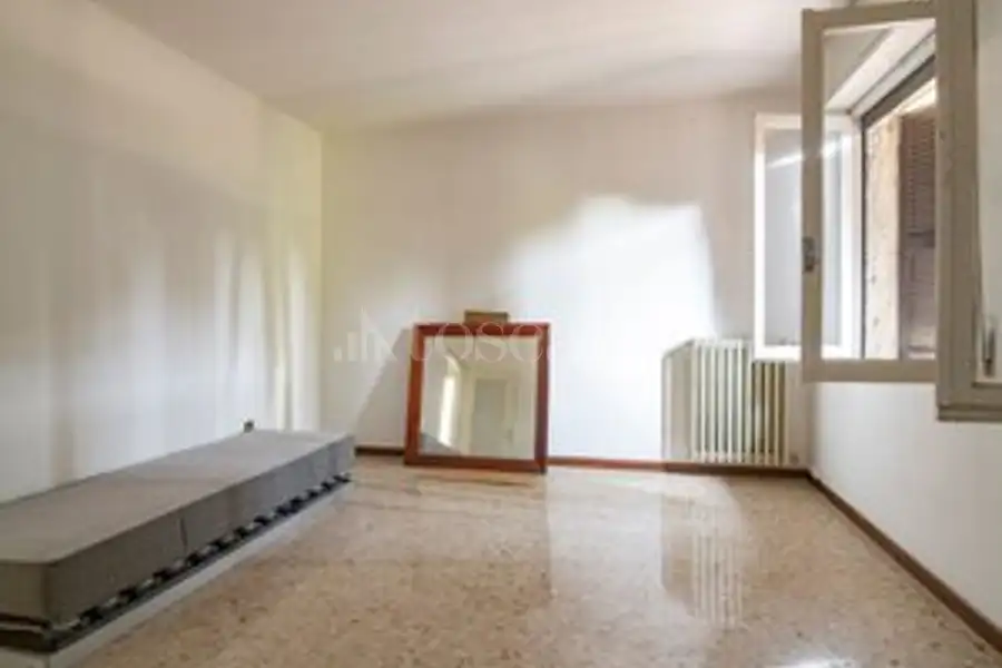 Casale in vendita di 450 mq a €450.000 (rif. 22/2026)