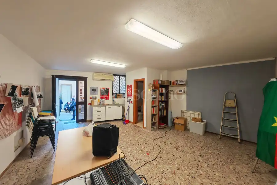 Negozio in vendita di 60 mq a €60.000 (rif. 22/2026)
