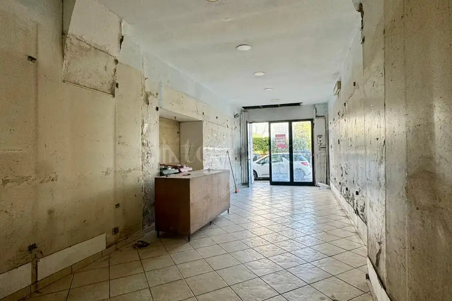 Negozio in vendita di 60 mq a €45.000 (rif. 88/2025)