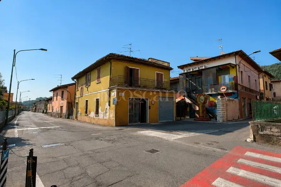 Casa Indipendente in vendita di 250 mq a €272.000 (rif. 5/2026)
