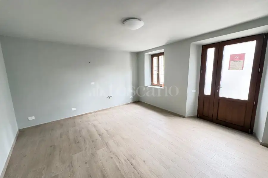 Stabile Uso Ufficio in affitto di 40 mq a €500 (rif. 6/2026)