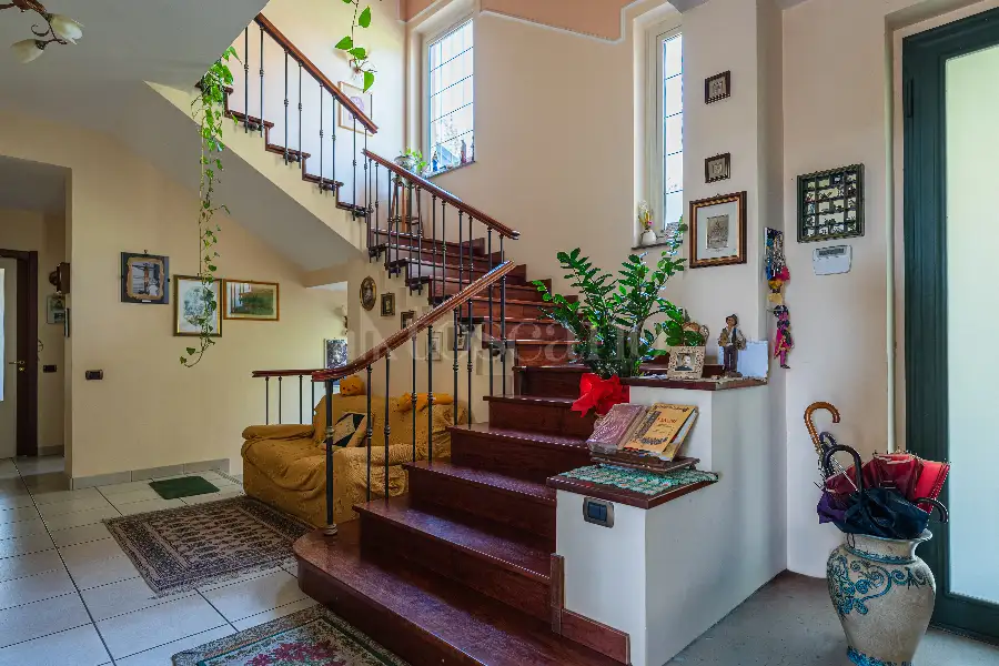 Villa in vendita di 630 mq a €785.000 (rif. 76/2026)