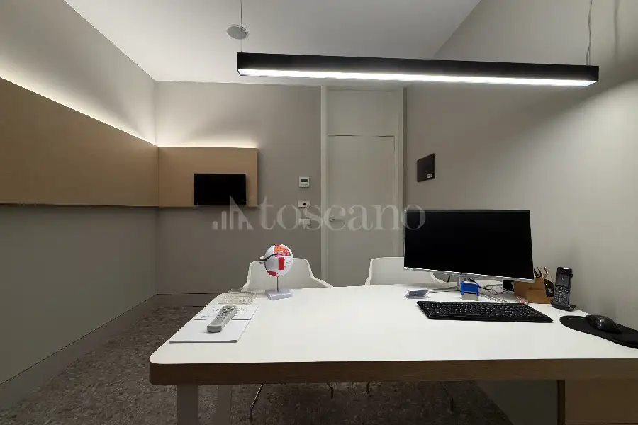 Negozio in vendita di 530 mq a €2.300.000 (rif. 65/2026)