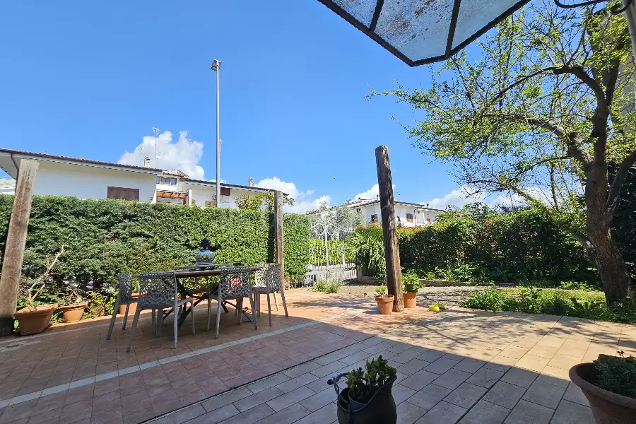 Villa in vendita di 250 mq a €525.000 (rif. 37/2025)