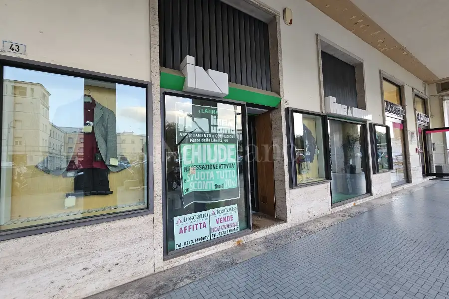 Negozio in vendita di 85 mq a €273.000 (rif. 90/2026)