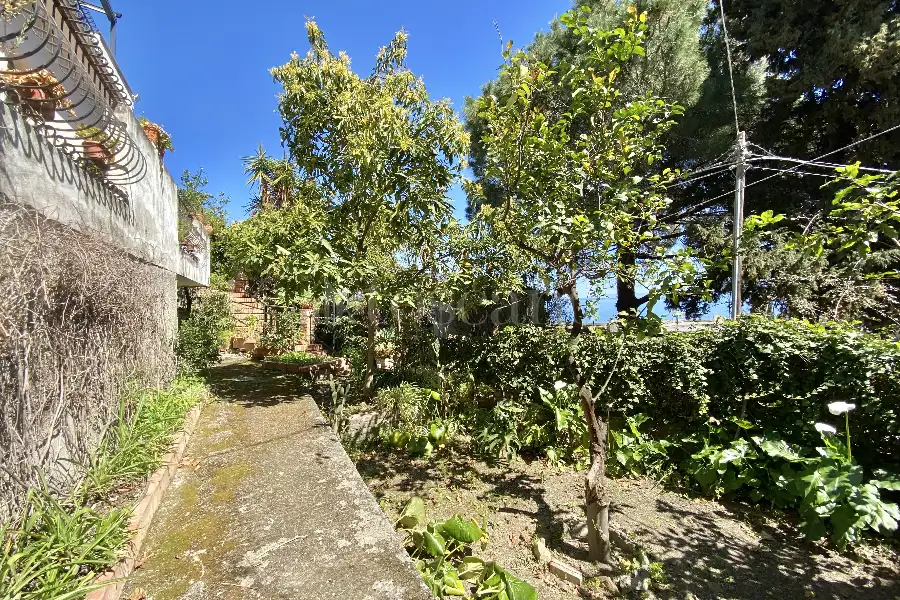 Casa Indipendente in vendita di 158 mq a €865.000 (rif. 20/2026)