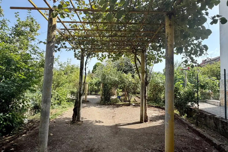 Casa Indipendente in vendita di 246 mq a €70.000 (rif. 152/2026)
