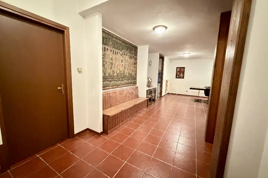 Villa in vendita di 400 mq a €870.000 (rif. 13/2026)