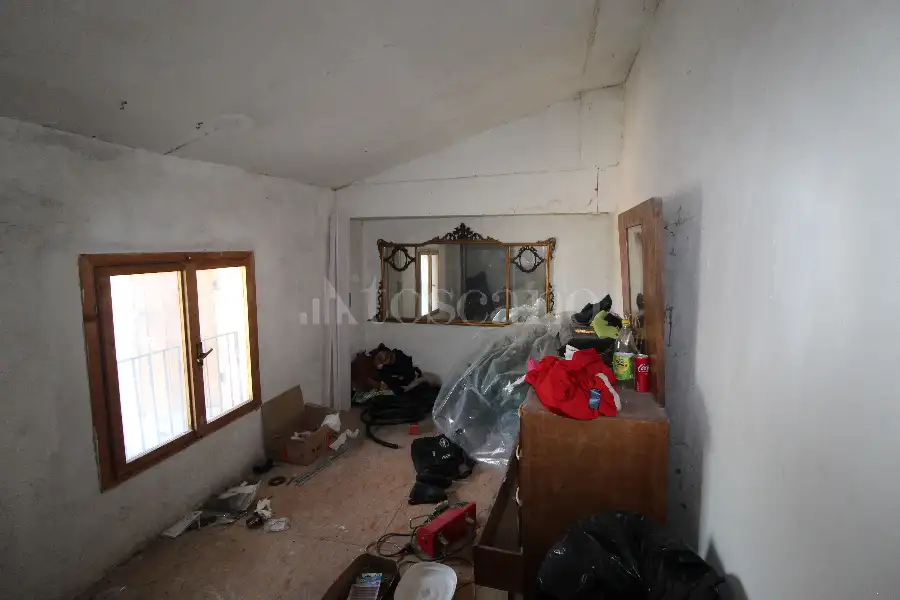 Casa Indipendente in vendita di 230 mq a €199.000 (rif. 100/2026)