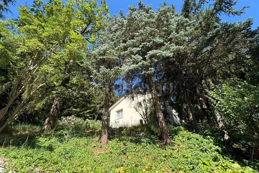 Villa in vendita di 345 mq a €820.000 (rif. 40/2026)