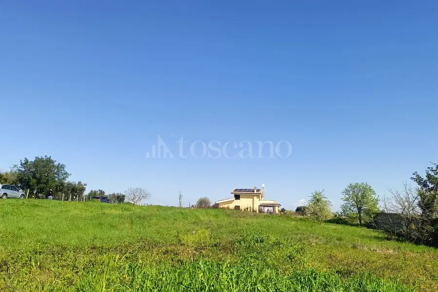 Agricolo in vendita di 1.100 mq a €39.000 (rif. 12/2026)