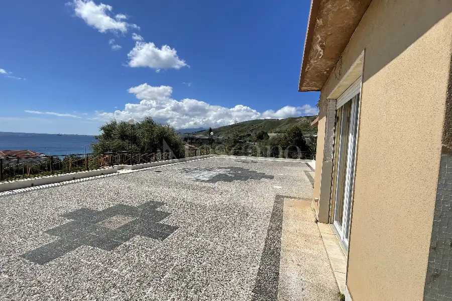 Villa Bifamiliare in vendita di 196 mq a €340.000 (rif. 6/2025)